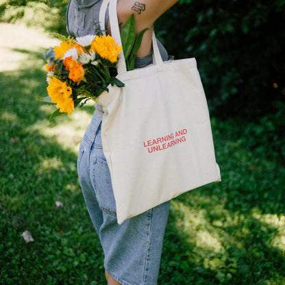 LEARNING & UNLEARNING TOTE BAG